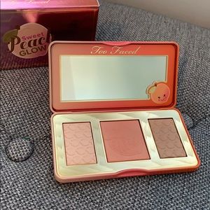 Too Faced Sweet Peach Glow